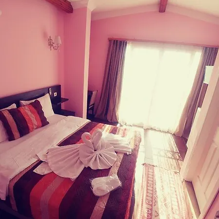 Asmali Kosk Bed & Breakfast *